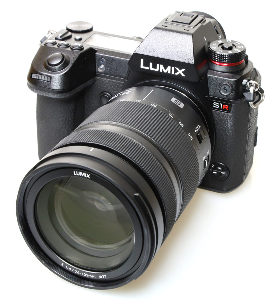 Panasonic S1 r